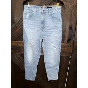 Levi's Silver Tab Mom Jeans Women's Size 31 X 27 Lite Wash‎ Denim Distressed